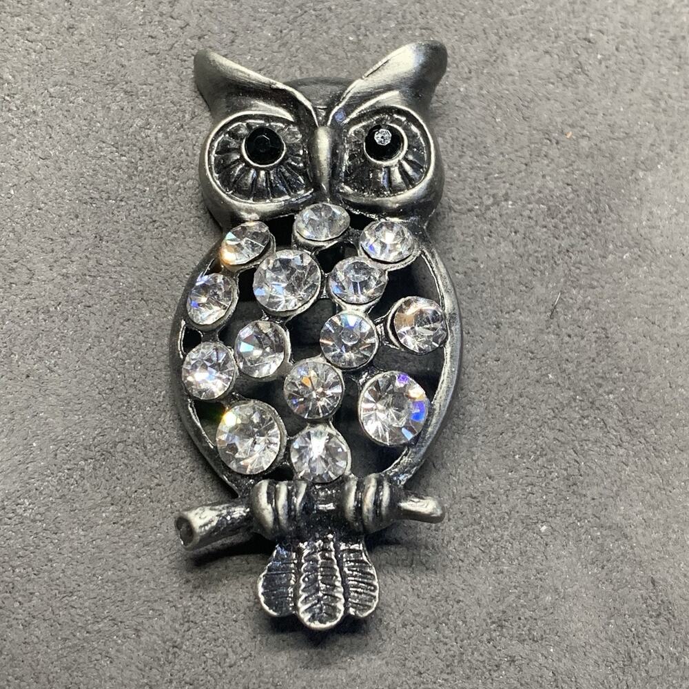 Vintage Owl Brooch Silver Tone Rhinestone Belly 2” Whimsical